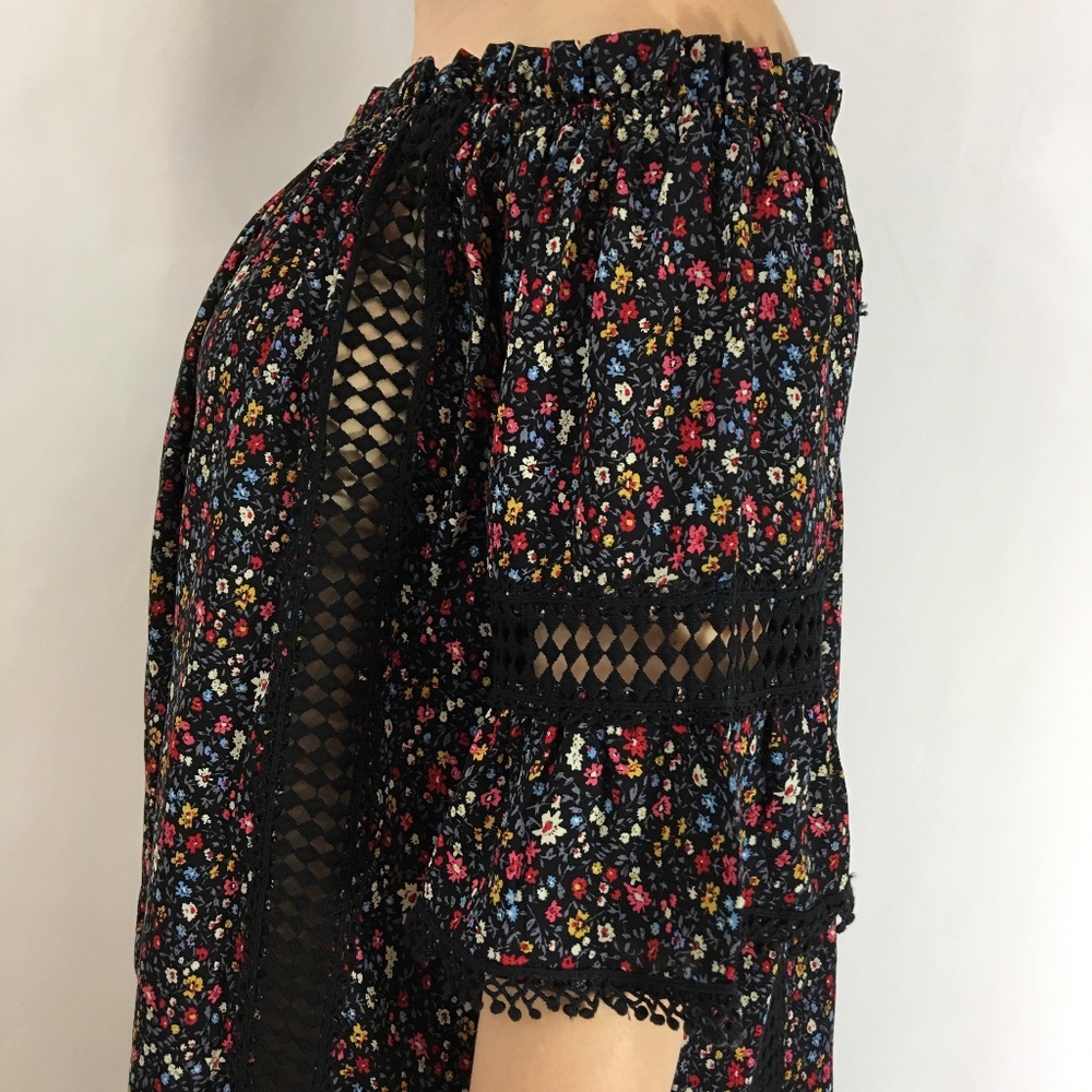 Floral Printed Crochet Lace Off Shoulder Top - Picture 5 of 7
